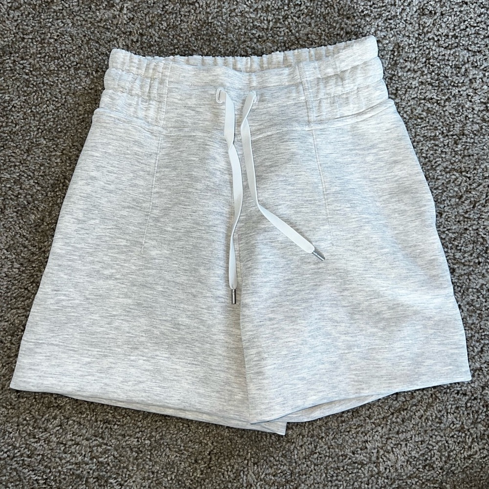 Lululemon soft ambitions short
